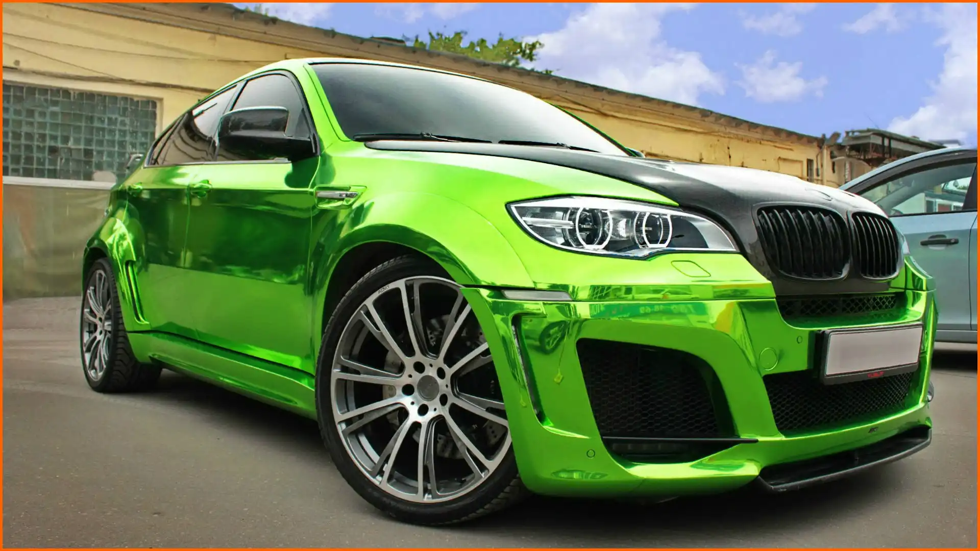 Стайлинг д. BMW x6m зеленый цвет. BMW x6 пленка Green. Зеленая BMW x6 пленка. БМВ х6 зеленый хром.